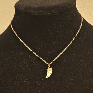 Gold Pendant Necklace